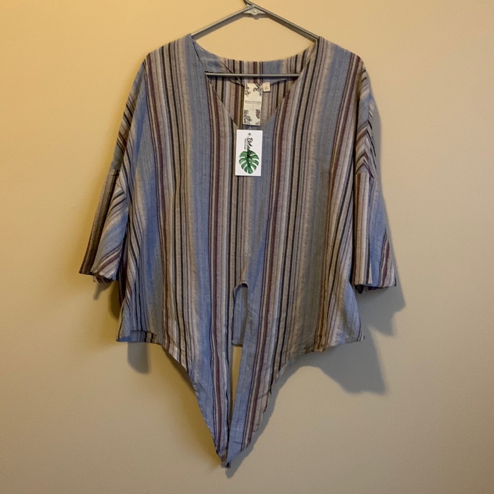 Boutique top , tie front . Cute ! BLU-PEPPER